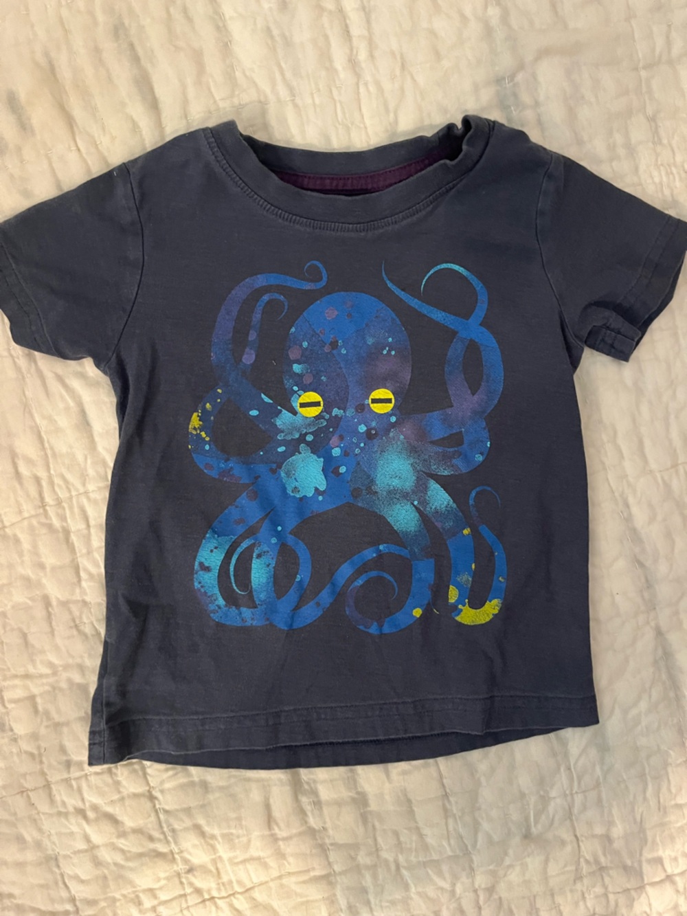 Tea collection tee. Size 2.